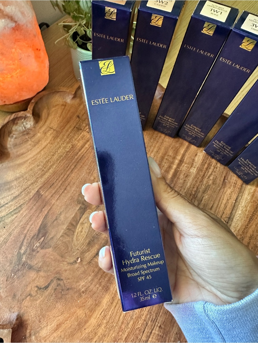 Estee Lauder Futurist Hydra Rescue Moisturizing Makeup 3N2 WHEAT